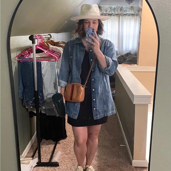 Able Tops - Able Joan shacket
